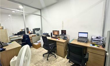 Edificio de 1600m2 en venta en Obarrio, Panamá. 25-6843.