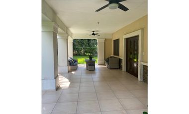 SE VENDE CASA EN LOS SENDEROS, CAMINO DE CRUCES