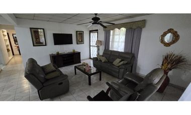 SE VENDE CASA Y TALLER EN  PACORA  ALTOS DE TARARÉ