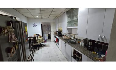 SE VENDE CASA Y TALLER EN  PACORA  ALTOS DE TARARÉ