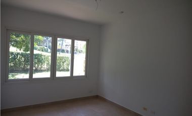 Venta de Casa Reposeida en PH Tucan Country Club, Cocolí, Panamá