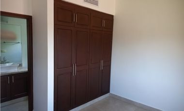 Venta de Casa Reposeida en PH Tucan Country Club, Cocolí, Panamá