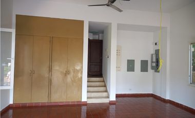 Venta de Casa Reposeida en PH Tucan Country Club, Cocolí, Panamá