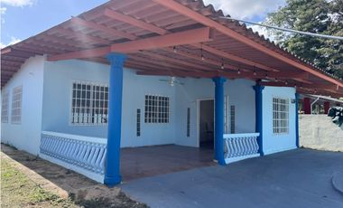 VENDO CASA RESIDENCIAL LA CHORRERA FUENTE DEL CHASE LOS CASTAÑOS