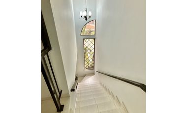 SE VENDE CASA  EN ALBROOK  PH VILLE DI FIRENZE