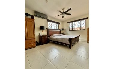SE VENDE CASA  EN ALBROOK  PH VILLE DI FIRENZE