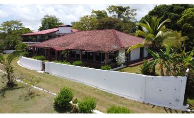 Se Vende Finca con casas de Montaña en Sabanitas, Colón
