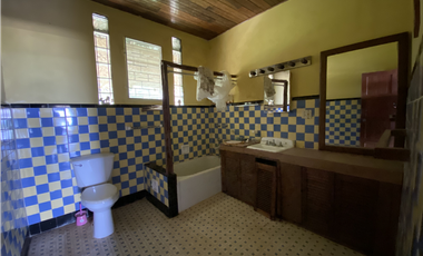 Se Vende Finca con casas de Montaña en Sabanitas, Colón