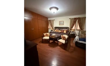 CASA CON PISCINA A LA VENTA EN LA ALAMEDA