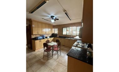 CASA CON PISCINA A LA VENTA EN LA ALAMEDA