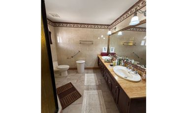 CASA CON PISCINA A LA VENTA EN LA ALAMEDA