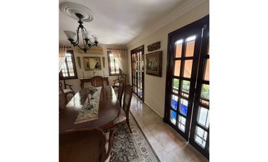 CASA CON PISCINA A LA VENTA EN LA ALAMEDA