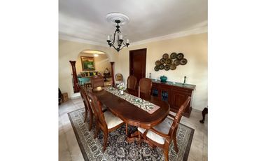 CASA CON PISCINA A LA VENTA EN LA ALAMEDA