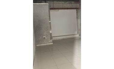 Alquiler de Local Comercial en Megamall, Panamá Este