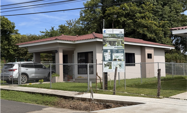 CASA NUEVA  EN PESÉ, HERRERA VENTA CON PROMOTORA