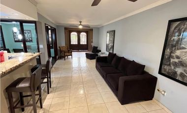 SE VENDE Casa Paseo Miramar, La Chorrera
