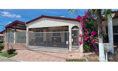 Venta de Casa en Villa Lucre, San Miguelito