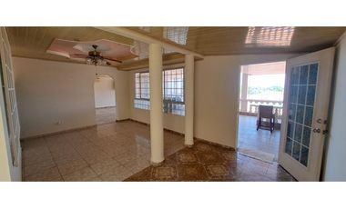 Venta de Casa en Villa Lucre, San Miguelito