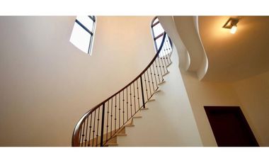 Venta de Casa en Santa Maria.Fairway Estate