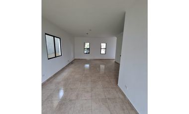 VENTA CASA EN LAS CUMBRES PH VISTAS DEL LAGO