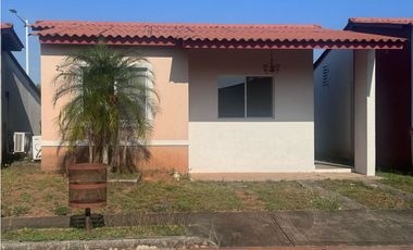 VENDO CASA ARBOLEDAS LOS CASTAÑOS LA CHORRERA