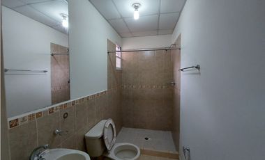 Se vende casa en Arboledas 3 habitaciones JS