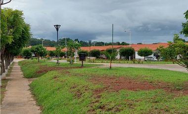 Se vende casa en Arboledas 3 habitaciones JS