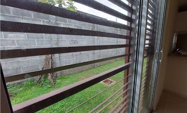 Se vende casa en Arboledas 3 habitaciones JS
