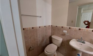 Se vende casa en Arboledas 3 habitaciones JS