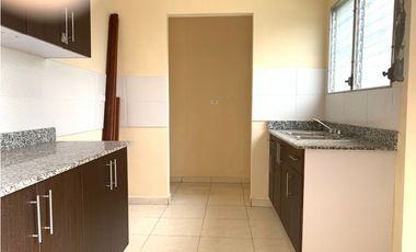 VENDO VIVIENDA RESIDENCIAL SAUSALITO HILLS LA CHORRERA