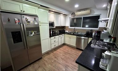 Venta de apartamento/ Detras de Alto de Golf/Parque Omar /192 m2