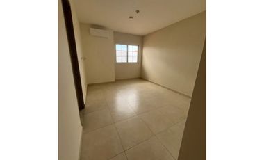 VENTA CASA VERSALLES