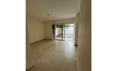 VENTA CASA VERSALLES