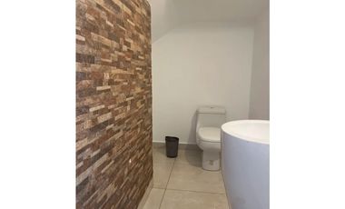 VENTA CASA VERSALLES