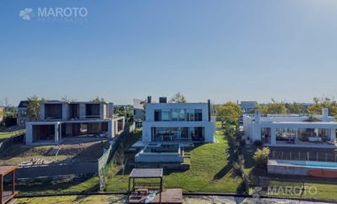 CASA EN VENTA EN PUERTOS - MARINAS - MAROTO PROPIEDADES