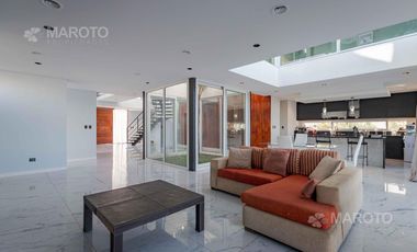 CASA EN VENTA EN PUERTOS - MARINAS - MAROTO PROPIEDADES