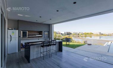 CASA EN VENTA EN PUERTOS - MARINAS - MAROTO PROPIEDADES
