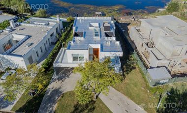 CASA EN VENTA EN PUERTOS - MARINAS - MAROTO PROPIEDADES