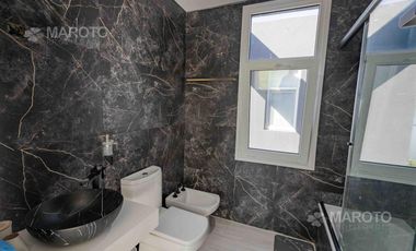 CASA EN VENTA EN PUERTOS - MARINAS - MAROTO PROPIEDADES