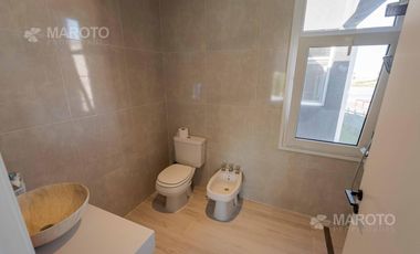 CASA EN VENTA EN PUERTOS - MARINAS - MAROTO PROPIEDADES