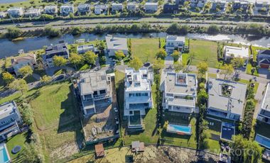 CASA EN VENTA EN PUERTOS - MARINAS - MAROTO PROPIEDADES