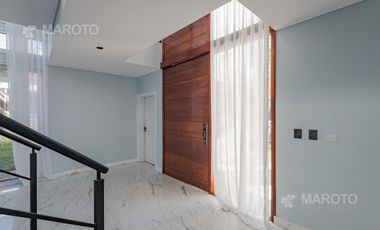 CASA EN VENTA EN PUERTOS - MARINAS - MAROTO PROPIEDADES