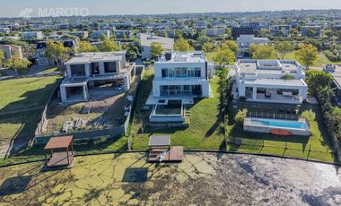 CASA EN VENTA EN PUERTOS - MARINAS - MAROTO PROPIEDADES