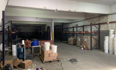 Depósito - Villa Lynch  SE VENDE CON RENTA CALZADA. CONSULTAR RENTA!