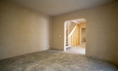 Venta Casa Tipo Town House, Cuenca Col Alamos