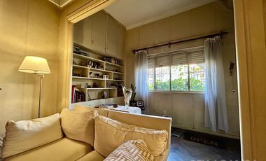 CASA VENTA VICENTE LOPEZ 5 AMBIENTES COCHERA