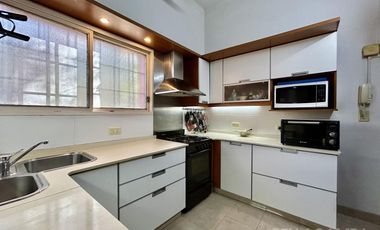 CASA VENTA VICENTE LOPEZ 5 AMBIENTES COCHERA