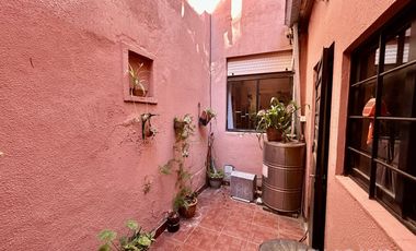 CASA VENTA VICENTE LOPEZ 5 AMBIENTES COCHERA