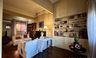 CASA VENTA VICENTE LOPEZ 5 AMBIENTES COCHERA
