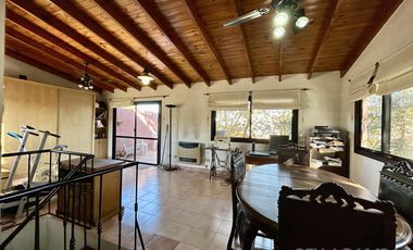 CASA VENTA VICENTE LOPEZ 5 AMBIENTES COCHERA